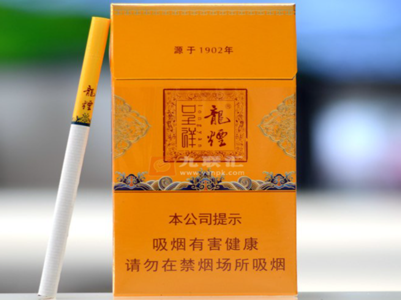 卷烟车间高速流水线运转